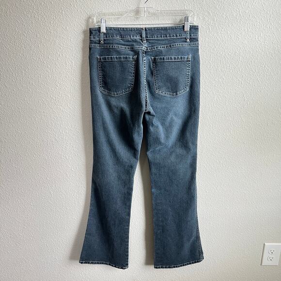 Tahari Mid Rise Bootcut Jeans Women's 6 Medium Wash Stretch Denim - Picture 3 of 6